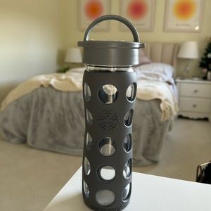 glass bottle with silicon wrapping